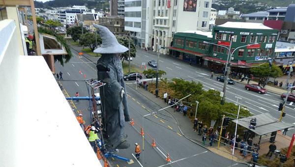 Un sculpture géante de Gandalf pour l’avant première de The Hobbit