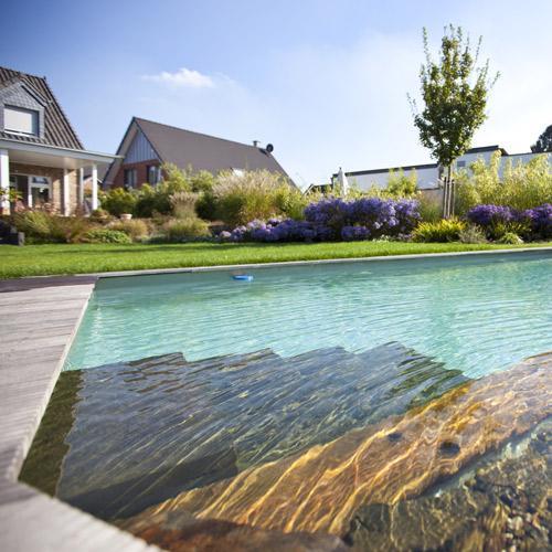 VERTDECO : Découvrez sur le stand Piscine & Spa 2012 de son partenaire BIOTOP la nouvelle tendance des jardins : la piscine écologique