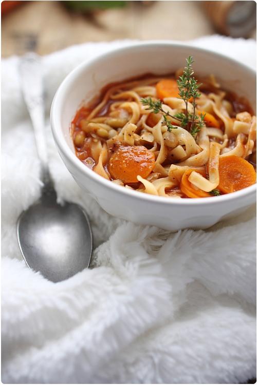 Soupe façon minestrone de flageolet, carottes et tagliatelle