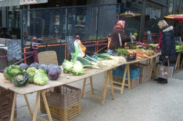 Le samedi, c'est marché sur la Grand-Place de Saint-Omer