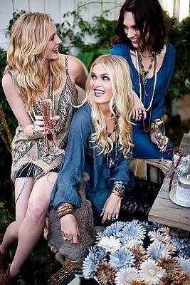 A7wajVtCQAAJW5m_large