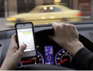L’interdiction de tenir un cellulaire au volant