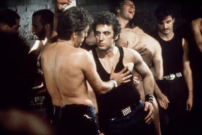 Spielberg et De Palma en repérage dans un sauna gay