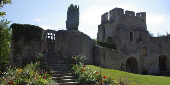 Chateau Gisors Escapades au fil des légendes de nos campagnes