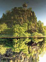 Le parc des Buttes- Chaumont.