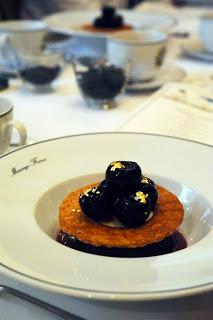 Drôle d'endroit pour une rencontre… Rencontre avec le thé à table chez Mariage Frères !