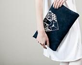 Envelope Bag Geometrical Illusion Leather Suede Navy Blue with White No. EB-101