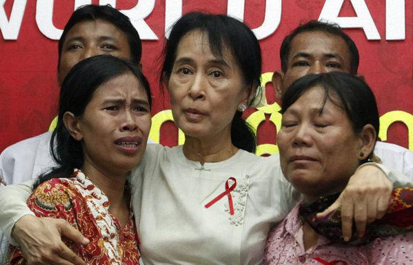  Aung San Suu Kyi nommée ambassadrice mondiale de l'ONUSIDA