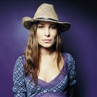 Video Killed the Radio Stars : Adam et Yves - Zazie