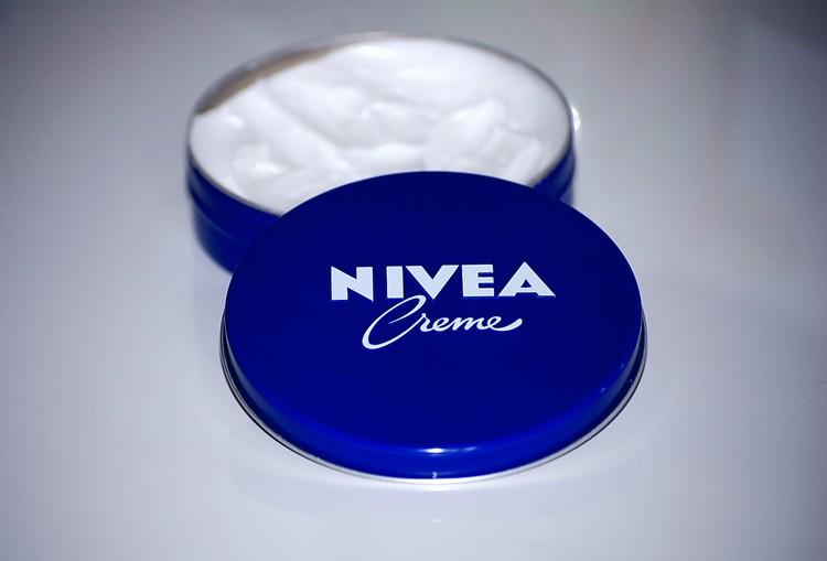 Le pot de fer à tout faire [crème Nivéa]