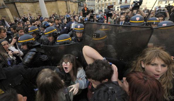 Avis de gros temps social à la mairie de Paris !