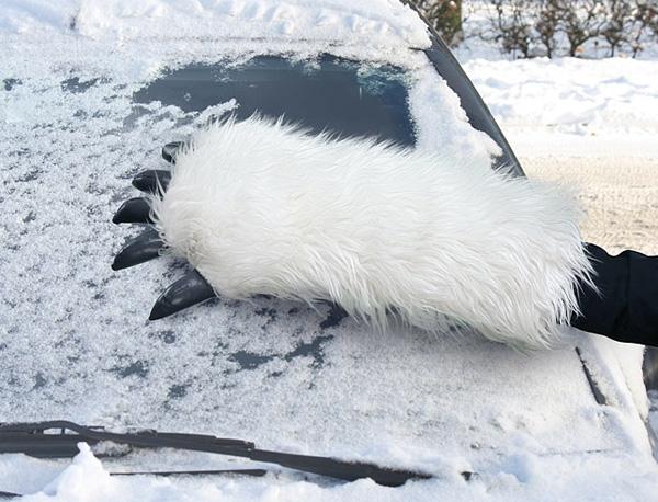 Un bras de Wampa pour dégivrer votre parre-brise