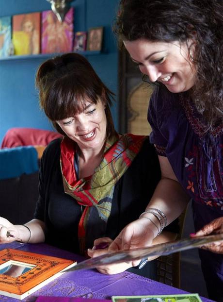 ma1203_i_fatimane_16.hmr Mélange de couleurs pour une déco ethnique pleine de charme !