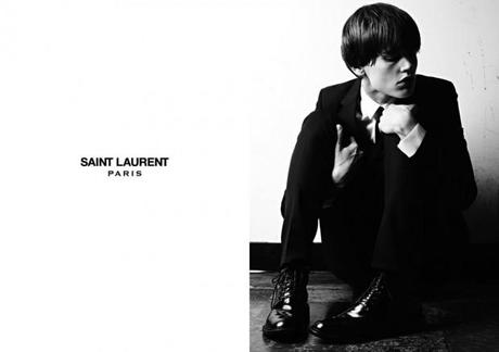 campagne homme saint laurent paris printemps été 2013 620x438 Lhomme Saint Laurent est une femme