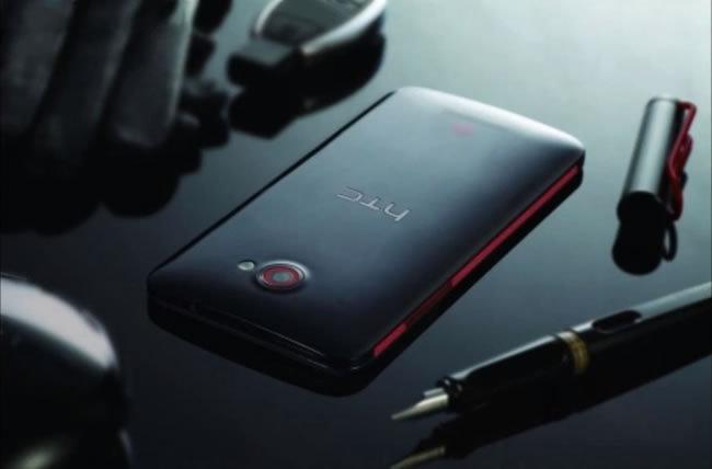 HTC Butterfly - DNA - Deluxe (3 noms pour un seul smartphone) avec un écran encore plus dense que l'iPhone 5...