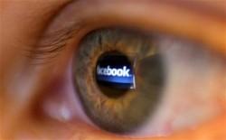 Facebook Eye 300x187 250x155 Vie privée: Facebook 1, Europe 0, France 0000...