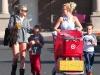 thumbs xray hq target 30 Photos : Britney et sa famille font du shopping   24/11/12