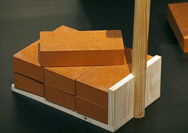 Spatz collection en brique par Fx Balléry