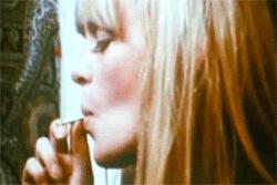 Chat, cocktail & cigarettes