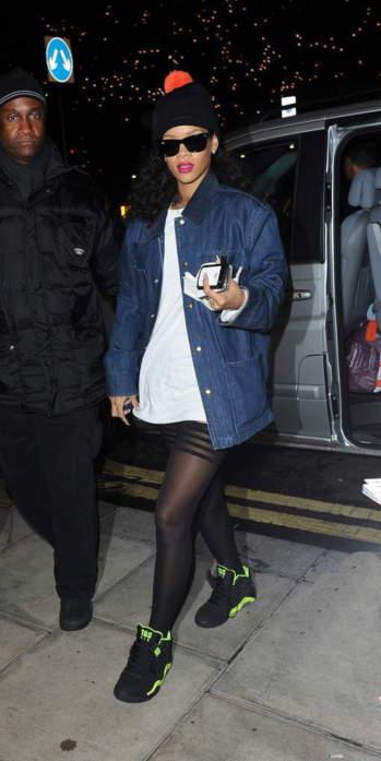 Rihanna : Où est passé sa jupe ? (Photo)