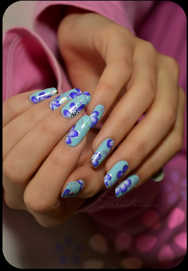 http://images.tartofraises.fr/nailart/malette/malette_6.png