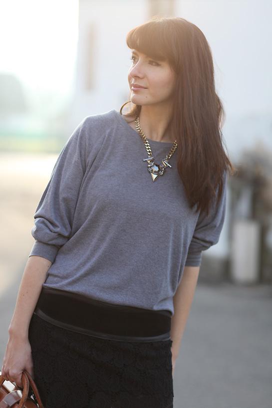 look sweat dentelle 1 robe, plusieurs possibilités