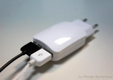 Chargeur secteur double USB disponible Chargeur secteur double USB disponible