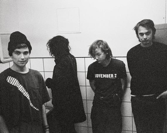 Takeaway Show at Pitchfork Paris: DIIV – Home