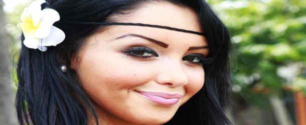 Nabilla (Les Anges) en couple avec le footballeur Yann M’Vila ?