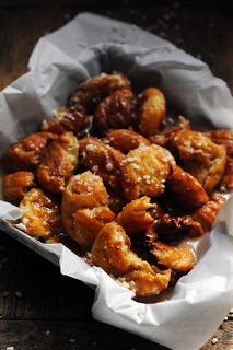 Chouquettes perdues tombées du sac très très enchocolatées ! Comme quoi rien n'est jamais vraiment perdu ! Pfioulala…