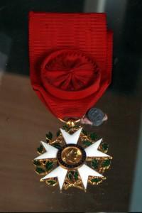 Duflot élève la spoliation au grade de chevalier de la Légion d’Honneur