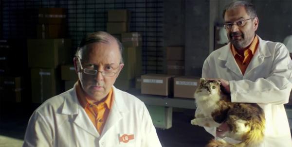 La CFDT joue aux films d’espionnage dans son nouveau spot