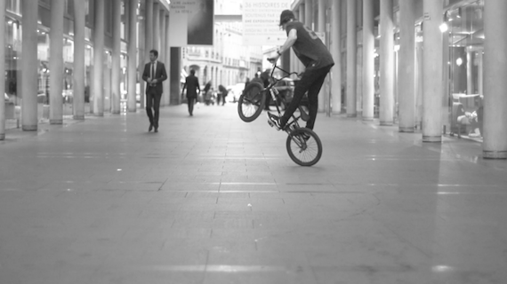 From 10 to 90 seconds : Slow Motion with Matthias Dandois !