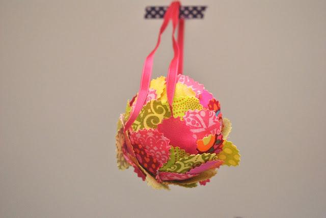 Fée pas ci, Fée pas ça prépare Noël à l'atelier - part 1