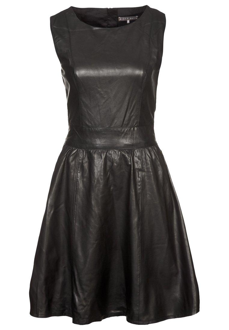 [Spécial fêtes] La petite robe noire / Little black dress