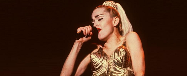 Madonna : 60 000 euros récoltés pour la vente de ses corsets Jean-Paul Gaultier