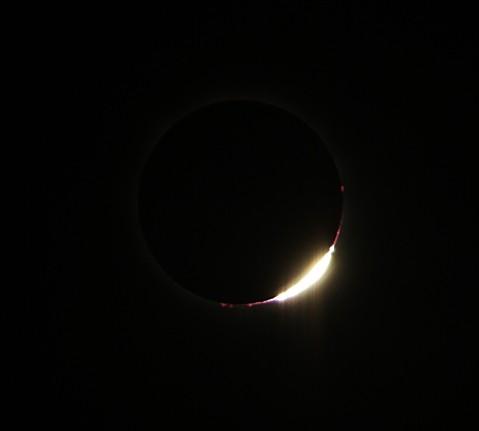 eclipse-protubérances