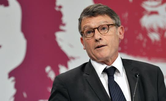 Vincent Peillon nous épargne son idéologique « morale laïque »… jusqu’en 2015