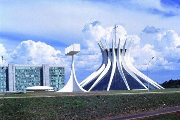 niemeyer-cathedrale-m