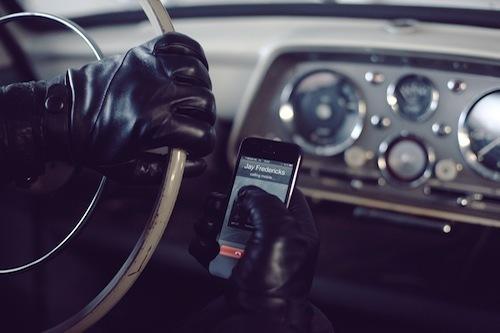 130 € pour toucher l'écran de votre iPhone (quand il fait froid, grrrr)...