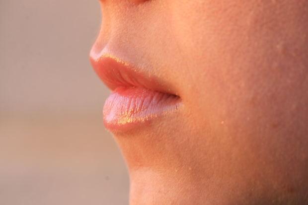 Lèvres gercées ? Fabriquez vous-même votre stick 100% naturel pour les lèvres !
