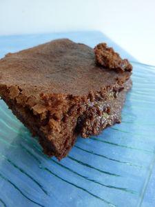 Gâteau au chocolat sans beurre et sans reproches ... P1040259