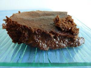 Gâteau au chocolat sans beurre et sans reproches ... P1040261