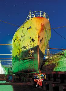 Jean – Baptiste Barret, Distance et dérision ou une photographie surréaliste et cultivée La fiancée de Chine, 2000