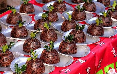 Christmas Pudding Races : sacrifier les Christmas Puddings… pour la bonne cause Christmas Pudding Races : sacrifier les Christmas Puddings… pour la bonne cause
