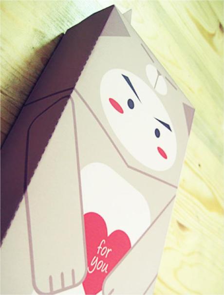 LovelyWolfBox : boîte cadeau en papertoy !