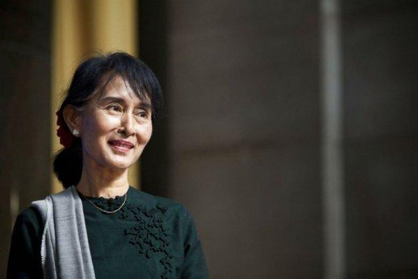 Aung San Suu Kyi, numéro 1 du top 100 des personnalités qui font avancer le monde vers plus de Paix, de Justice et de Droits humains