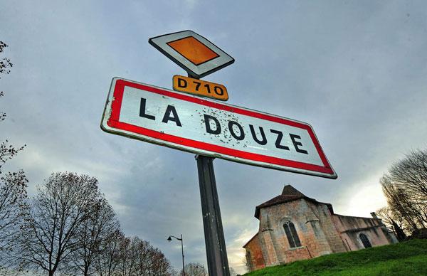 En ce 12.12.12, le village de « La Douze » attend 12h12.
