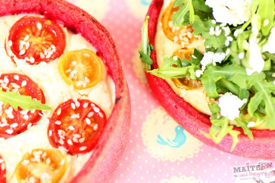 Tartelette rose, betterave, tomates cerises, roquette & chèvre !