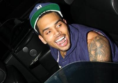 Chris Brown pète un plomb sur Instagram et insulte ses fans d'obèses !